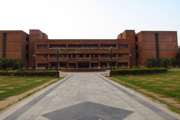 NSUT Delhi campus photo 2