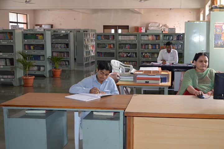 Maratha Vidya Prasarak Samaj's Commerce, Management and Computer Science, Nashik campus photo 2