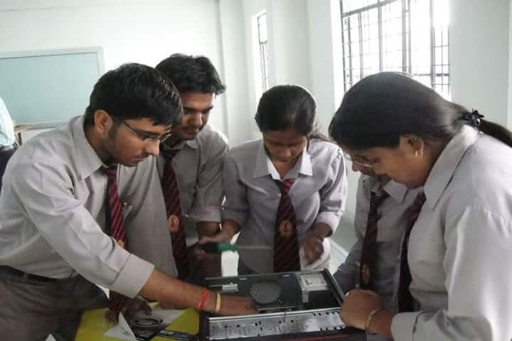Lucknow Public College of Professional Studies, Lucknow campus photo 4