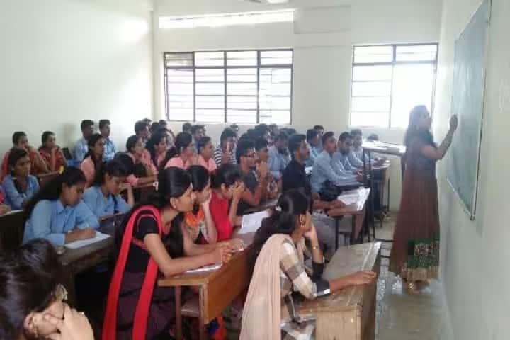 Rajarshi Chhatrapati Shahu College, Kolhapur campus photo 4