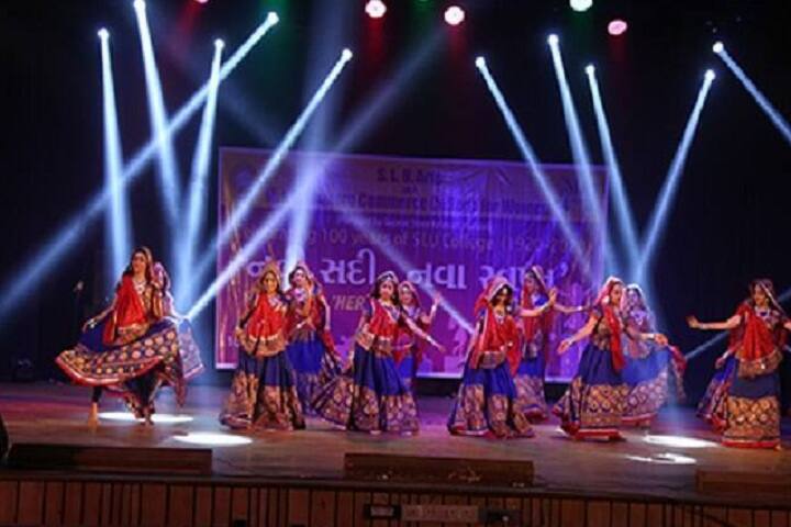 Shree Lalshankar Umiyashankar Arts and Harivadan and Padmaben Thakore Commerce College for Women, Ahmedabad campus photo 6