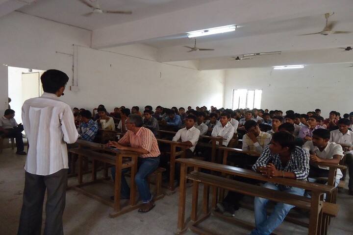 Sheth MN Science College, Patan campus photo 3