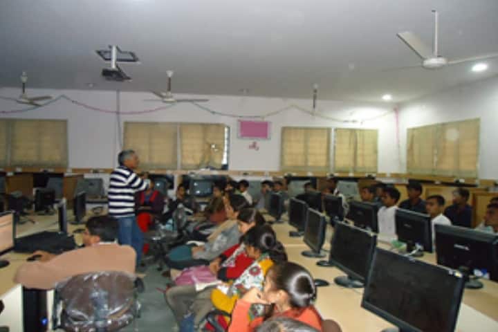 Sheth MN Science College, Patan campus photo 4