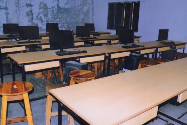 Baliram Patil Arts Commerce and Science College, Kinwat campus photo 2