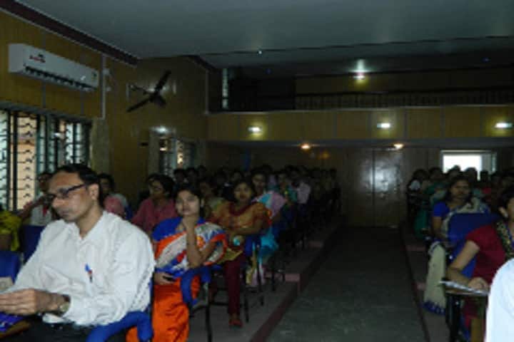 Raniganj Girls College, Burdwan campus photo 2