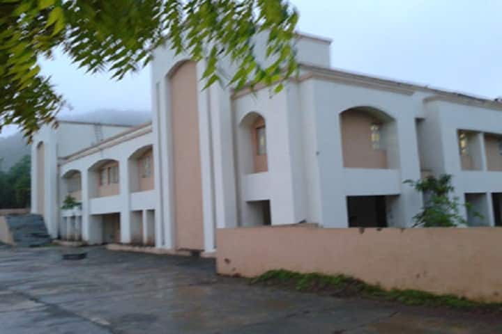 Shree Ambaji Arts College, Banaskantha campus photo 3