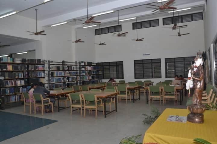 Bapuji Dental College and Hospital, Davangere campus photo 6