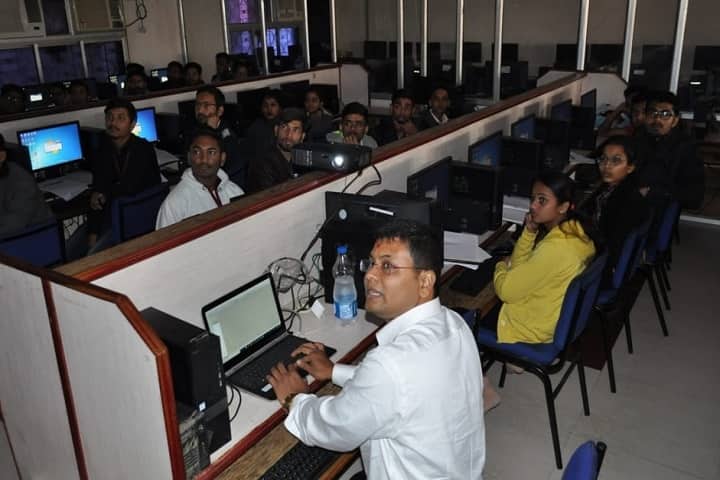 Shree PM Patel Institute of PG Studies and Research in Applied Science, Anand campus photo 4