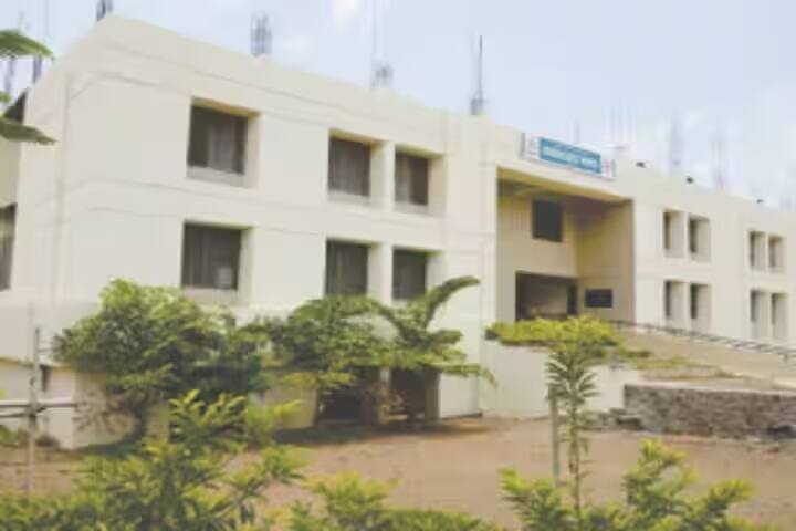 Adarsh College, Sangli campus photo 6