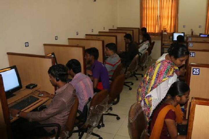 Shri RK Parikh Arts and Science College, Petlad campus photo 6
