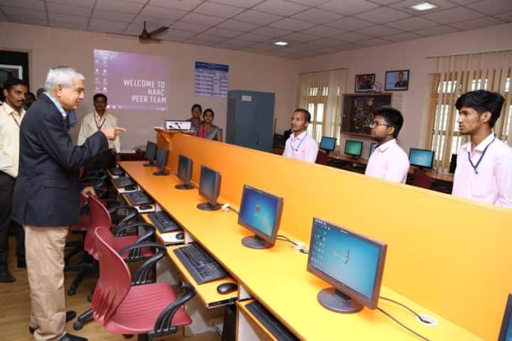 Shri SR Kanthi Arts Commerce and Science College, Mudhol campus photo 5