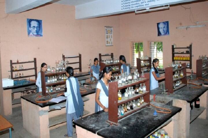 Shri Vitthalrao Shankarrao Naik Arts Commerce and Science College, Jalgaon campus photo 2