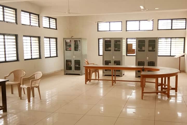 Shree Un Vibhag Kelvani Mandal Science College, Un campus photo 3