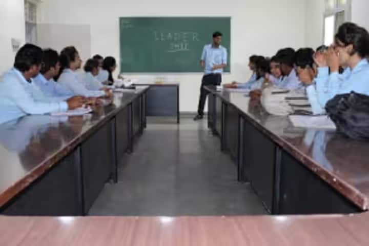 Institute of Management, Pt Ravishankar Shukla University, Raipur campus photo 2