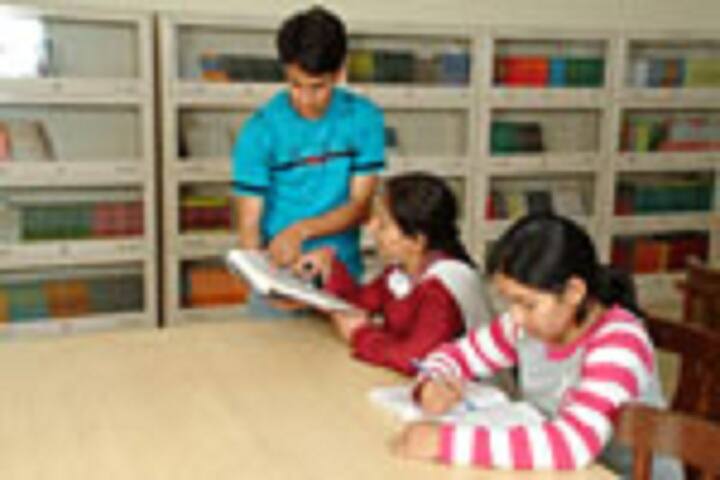 KV Virani Institute of Pharmacy and Research Centre, Badhada campus photo 5