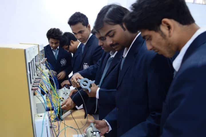 UEM KolKata campus photo 5