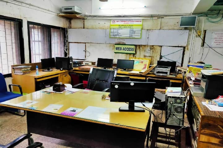 Shri SS Patil Arts Shri Bhausaheb TT Salunkhe Commerce and Shri GR Pandit Science College, Jalgaon campus photo 4