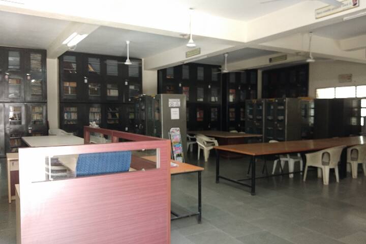 Smt MM Shah Mahila Arts College, Kadi campus photo 3