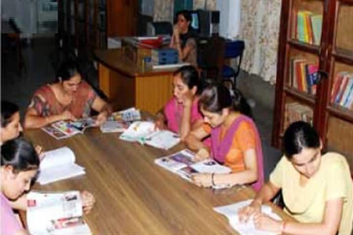 Sant Darbara Singh PG College for Women, Lopon campus photo 4
