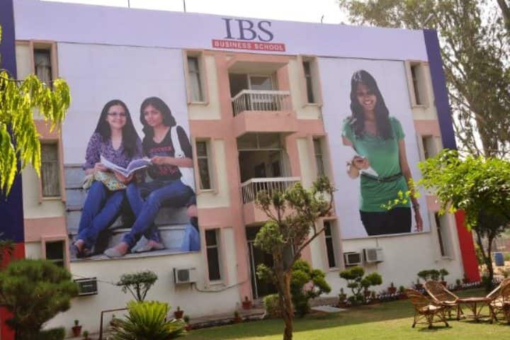 IBS Gurgaon campus photo 4