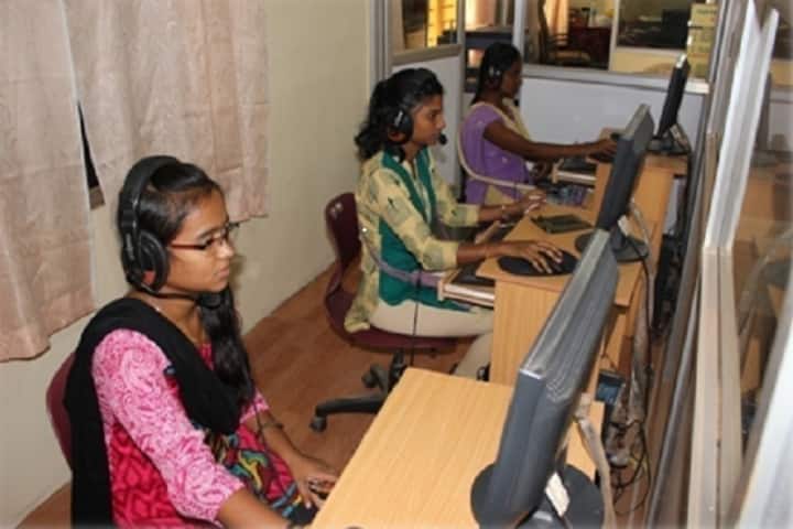 Kittel Arts College, Dharwad campus photo 2