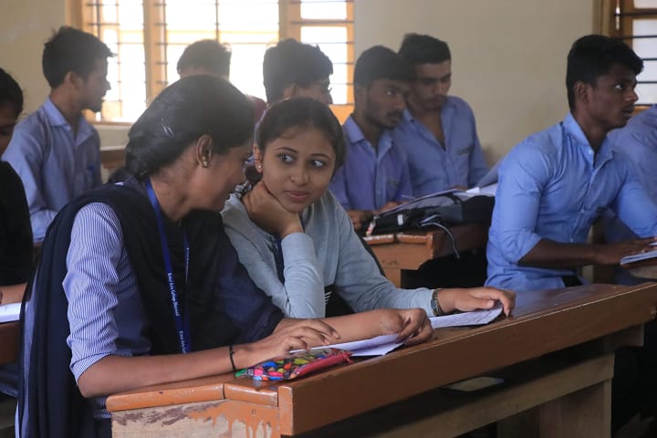 Kittel Arts College, Dharwad campus photo 3