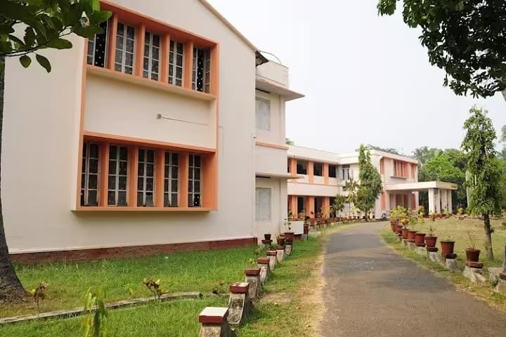 Sree Narayana Mangalam College, Maliankara campus photo 6