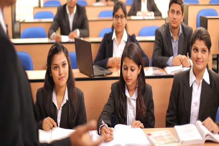 Amity University, Gwalior campus photo 2