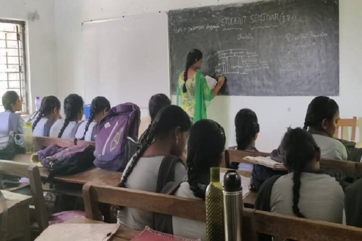 SVD Government Degree College for Women, Nidadavole campus photo 5