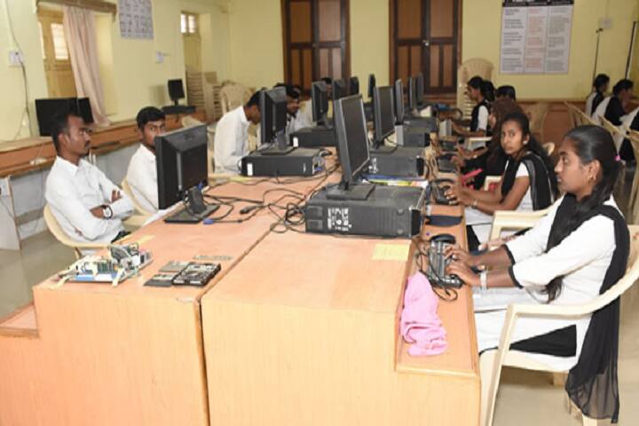 Matoshri Gangamma Veerappa Chiniwar Arts, Commerce and Science College, Muddebihal campus photo 5