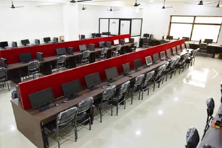 RG College of Pharmacy, Hathras campus photo 2