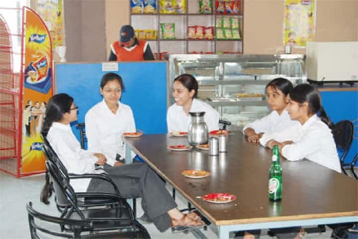 Kaushal Kishor Tej Pratap Snatak Mahavidyalaya, Maharajganj campus photo 6