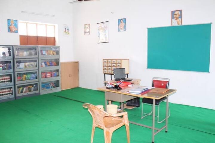 Shri Pramod Charan Dwivedi Vidhi Mahavidhyalaya, Kanpur campus photo 4