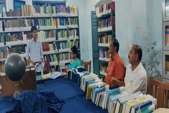 Pithapur Rajah's Government College, Kakinada campus photo 4