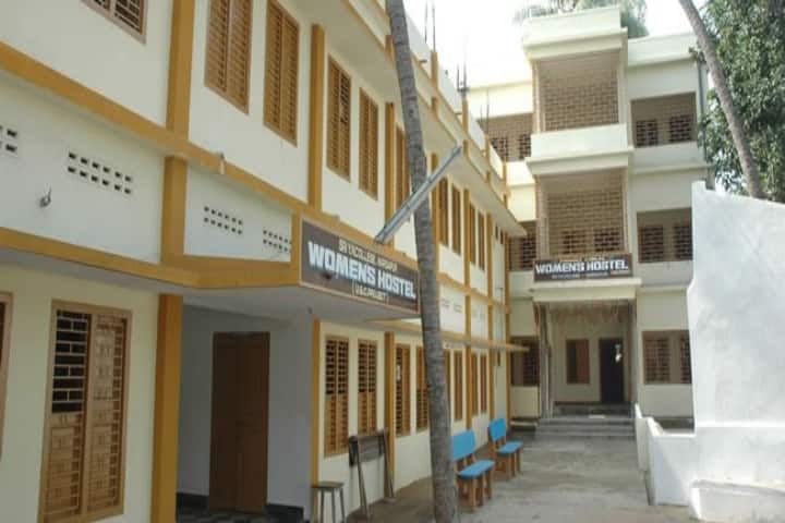 Sri YN College, Narsapur campus photo 4