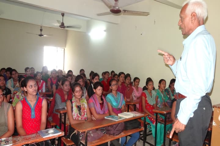 Saurashtra Gnanpith Arts and Commerce College, Baravala campus photo 2