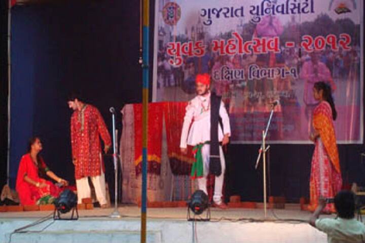 Shree PN Pandya Arts MP Pandya Science and Smt DP Pandya Commerce College, Lunawada campus photo 4