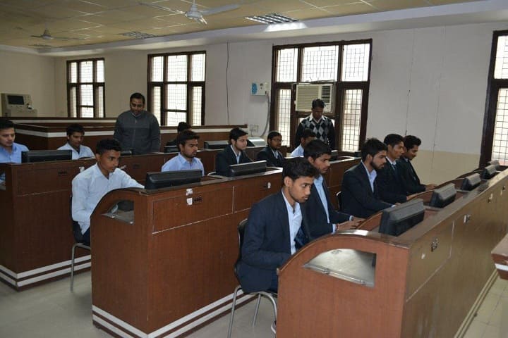 Sunder Deep Pharmacy College, Ghaziabad campus photo 3