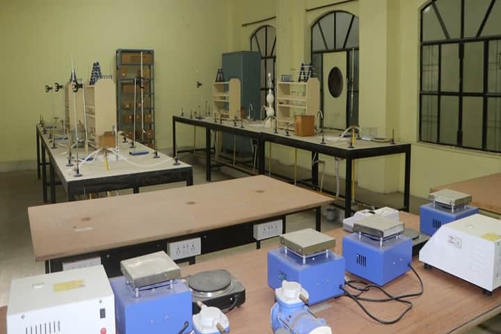 SCM College of Pharmacy, Prayagraj campus photo 5