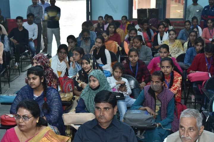 Ram Swaroop Gram Udyog PG College, Pukhrayan campus photo 4