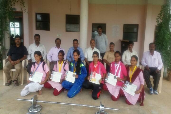 Government First Grade Women's College, Davanagere campus photo 3