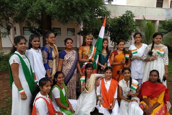 Government First Grade Women's College, Davanagere campus photo 5