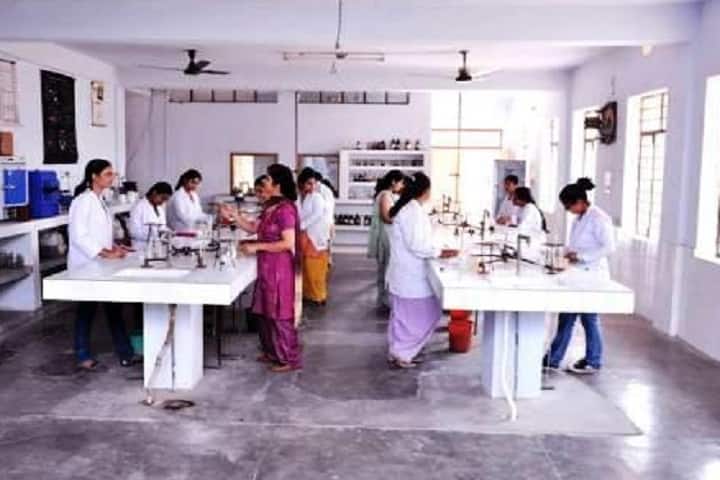 KL Mehta Dayanand College for Women, Faridabad campus photo 4
