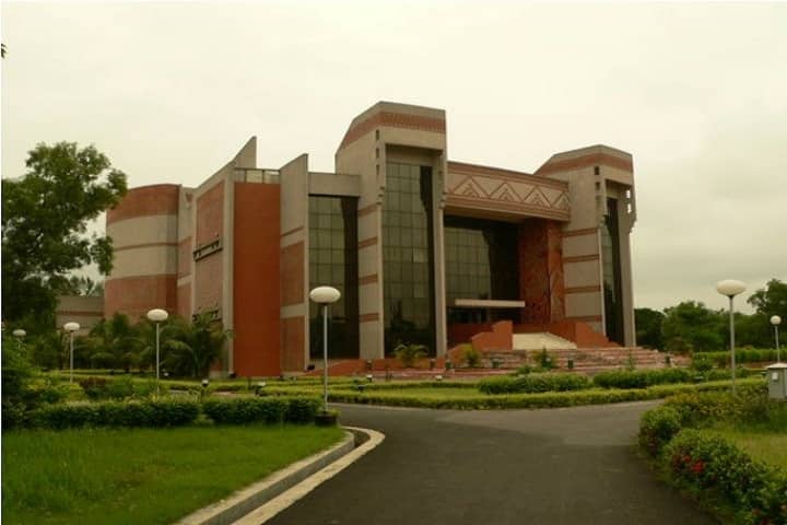 IIM Calcutta campus photo 2