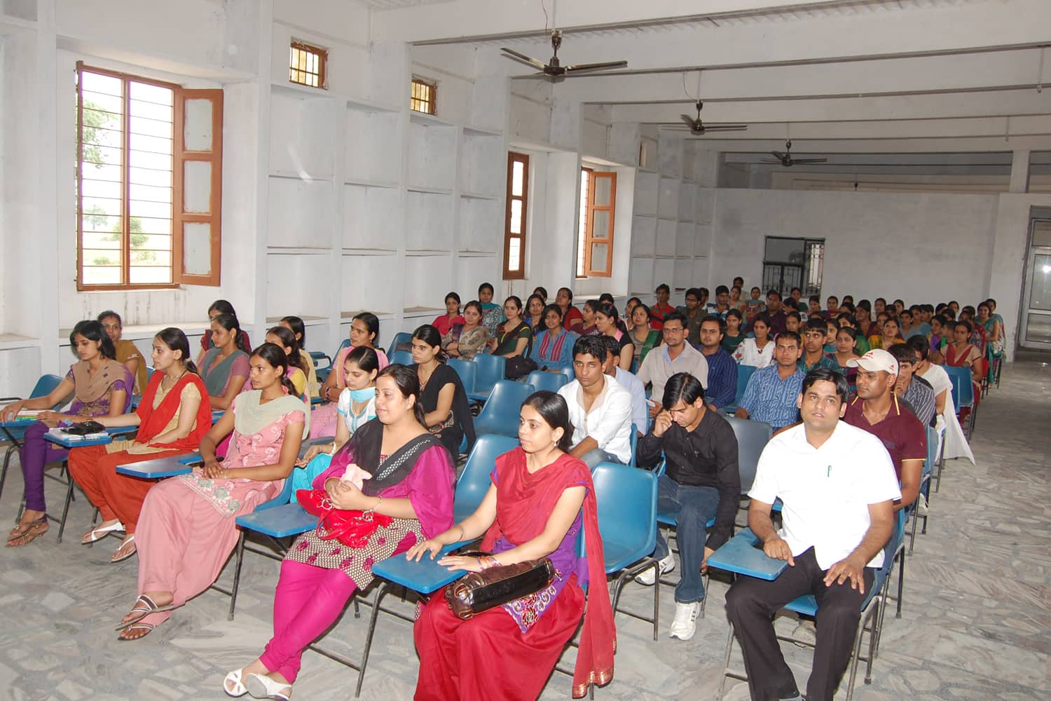 Indira Gandhi PG College, Sultanpur campus photo 4