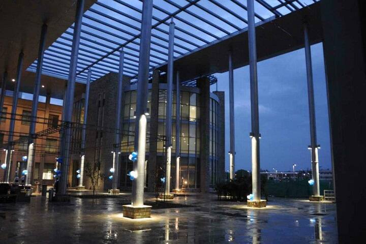 ISB Hyderabad campus photo 6