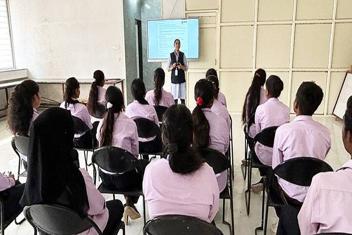 MKD Arts, Commerce, Science and Fashion Designing College, Virchak campus photo 4