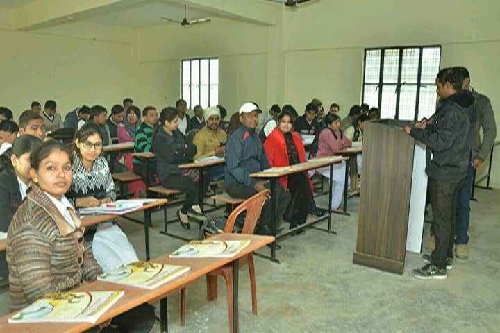 RK Yadav Law College, Allahabad campus photo 5