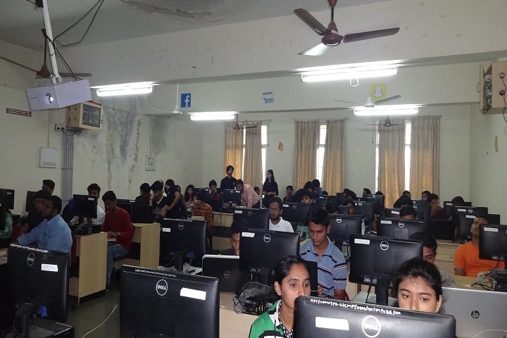 Hutatma Rajguru Mahavidyalaya, Pune campus photo 3
