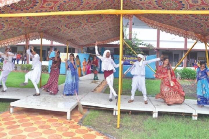 Shri GH Gosrani Commerce College and Shri DD Nagda BBA College, Jamnagar campus photo 5